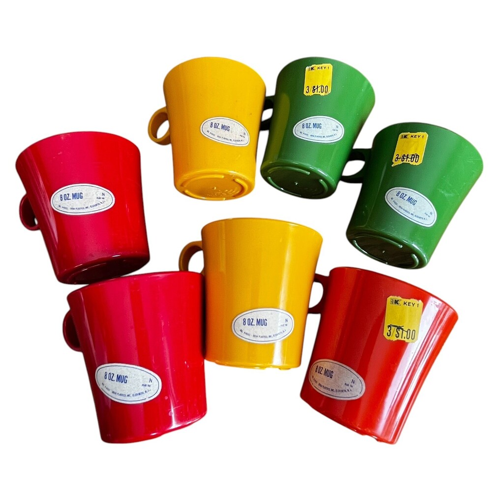 7 VTG 70s Deka Plastic USA Green Yellow Red Picnic Camping Coffee Cups Mugs NOS